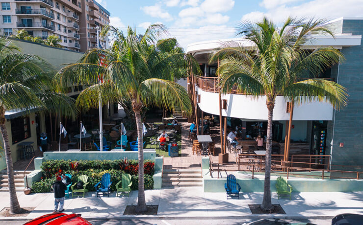 restaurant near port everglades